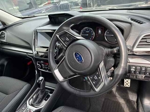 2022 Subaru Forester V Рестайлинг, чёрный, 2420020 рублей - вид 4