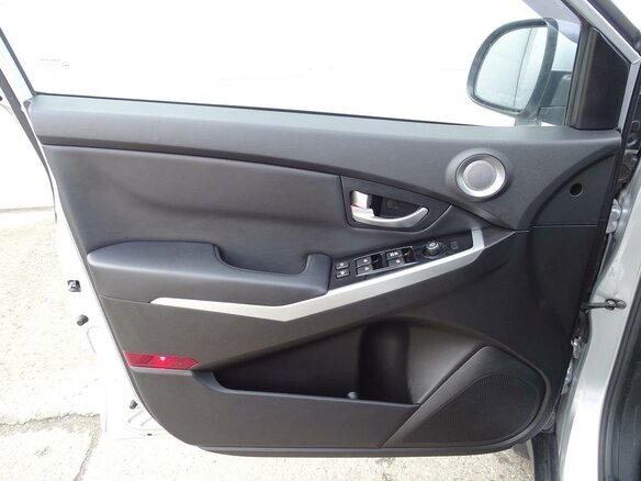 2014 SsangYong Actyon II Рестайлинг, серебристый - вид 12