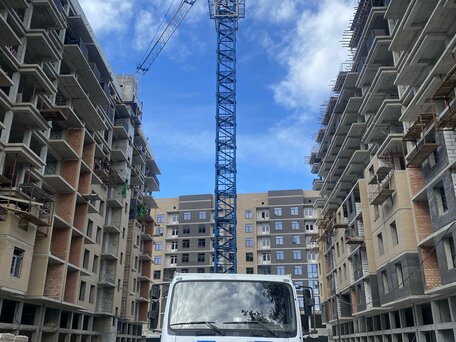 1998 Mercedes-Benz 1827, белый, 2400000 рублей, вид 2