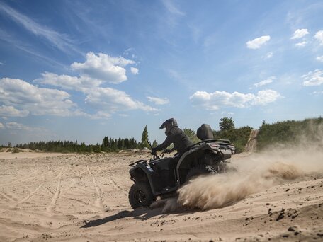 2024 CFMoto CFORCE 400L EPS, чёрный, 642532 рублей, вид 5