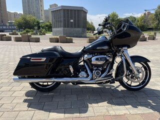 2023 Harley-Davidson Road Glide, чёрный, 1698000 рублей, вид 4