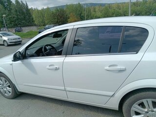 2011 Opel Astra H Рестайлинг, белый, 750000 рублей, вид 4