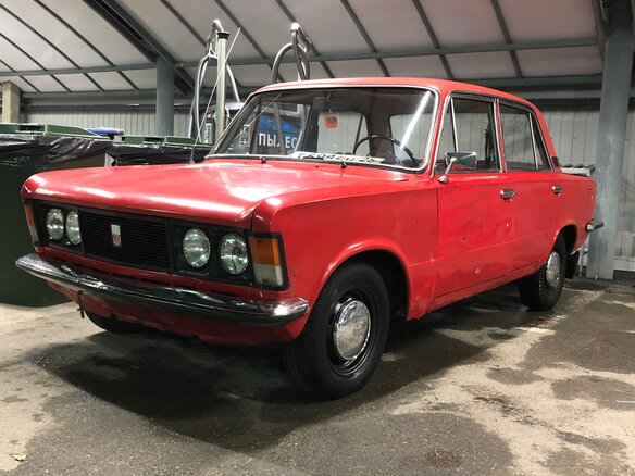 1973 Fiat 125, красный - вид 4