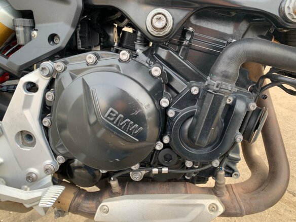 2020 BMW F 900 R, красный, 779990 рублей - вид 5