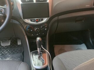 2012 Hyundai Solaris I, белый, 930000 рублей, вид 4