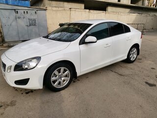 2011 Volvo S60 II, белый, 1350000 рублей, вид 1