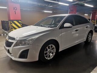 2014 Chevrolet Cruze I Рестайлинг, белый, 900000 рублей, вид 1