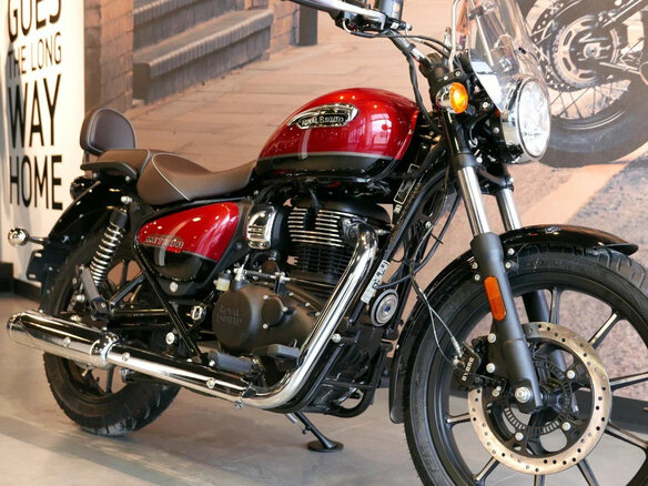 2026 Royal Enfield Meteor, красный, 528000 рублей - вид 14