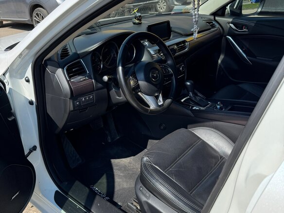 2015 Mazda 6 III (GJ) Рестайлинг, белый, 1620000 рублей - вид 11