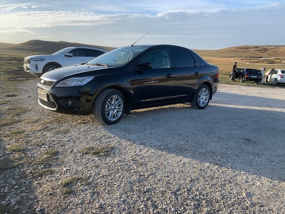 2008 Ford Focus II Рестайлинг, чёрный, 650000 рублей - вид 2