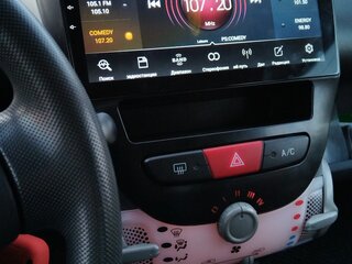 2009 Peugeot 107 I Рестайлинг, жёлтый, 600000 рублей, вид 2