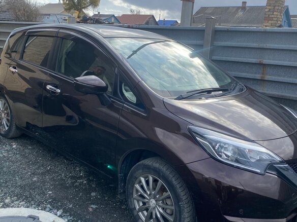 2018 Nissan Note II Рестайлинг, коричневый, 1000000 рублей - вид 1