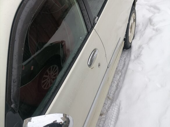2002 Daihatsu Storia I (M100) Рестайлинг 2, белый, 340000 рублей - вид 3