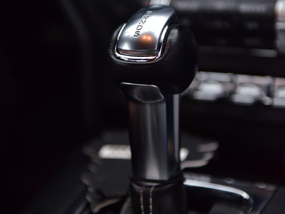 2015 Ford Mustang VI, серый - вид 9