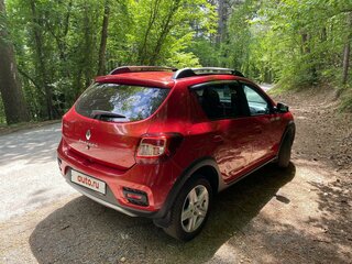 2017 Renault Sandero Stepway II, красный, 1520000 рублей, вид 4