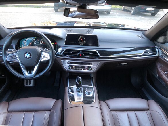 2016 BMW 7 серии 730i VI (G11/G12), чёрный - вид 6