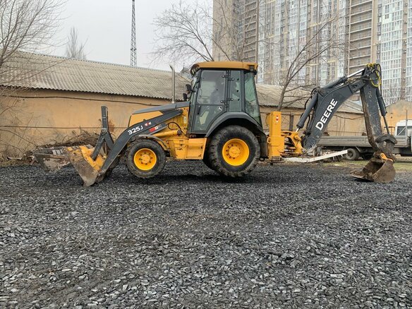 2011 John Deere 325J, жёлтый, 5200000 рублей - вид 18