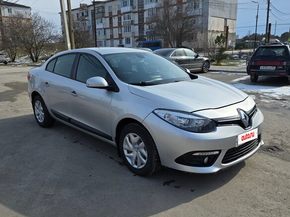 2013 Renault Fluence I Рестайлинг, серебристый, 950000 рублей - вид 2