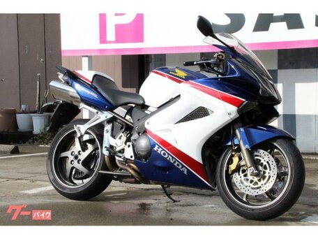 2010 Honda VFR 800, белый, 530000 рублей, вид 2