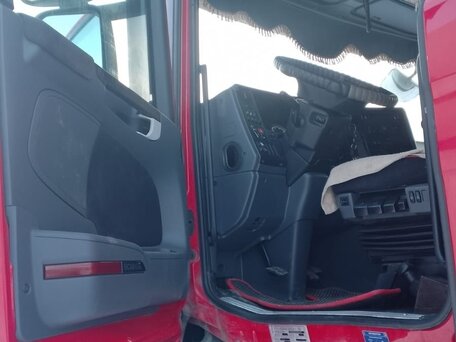 2017 Scania G-series, красный, 5900000 рублей, вид 2