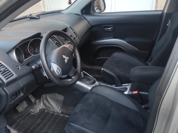 2007 Mitsubishi Outlander II, бежевый - вид 6