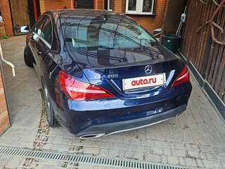 2018 Mercedes-Benz CLA 200 I (C117, X117) Рестайлинг, синий, 1690000 рублей, вид 4