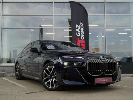 2024 BMW 7 серии 740d xDrive VII (G70), синий, 16499000 рублей, вид 4