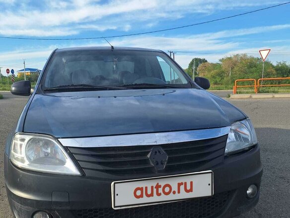2013 Renault Logan I Рестайлинг, синий, 470000 рублей - вид 2