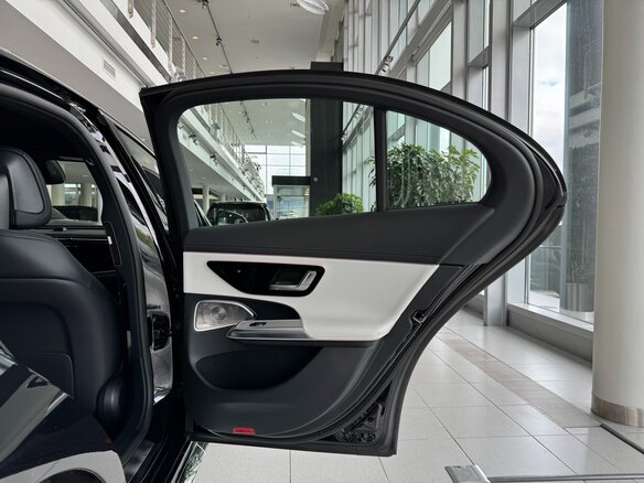 2025 Mercedes-Benz E-Класс AMG 53 AMG VI (W214), чёрный - вид 14