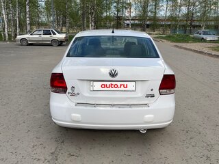 2011 Volkswagen Polo V, белый, 520000 рублей, вид 3