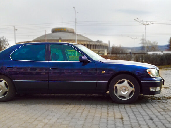 1999 Lexus LS 400 II, синий - вид 4