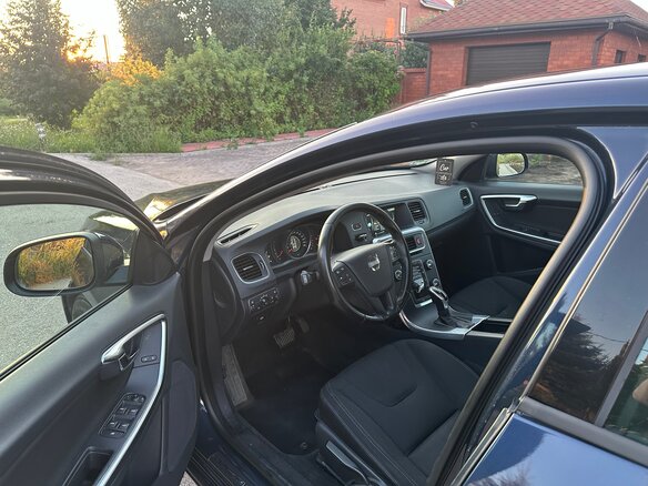 2014 Volvo V60 SV I Рестайлинг, синий, 1400000 рублей - вид 8