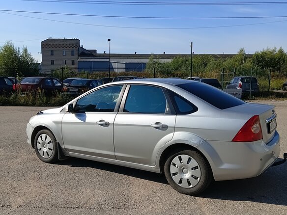 2008 Ford Focus II Рестайлинг, серебристый, 399900 рублей - вид 2