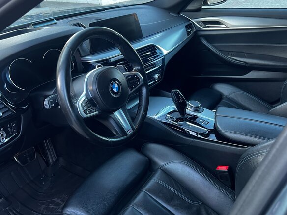 2017 BMW 5 серии 520d VII (G30/G31/G38), серый, 4400000 рублей - вид 8