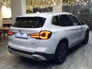 2022 BMW X3 20d xDrive III (G01) Рестайлинг, белый, 5180000 рублей, вид 2