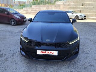 2020 Kia K5 III, чёрный, 3100000 рублей, вид 4