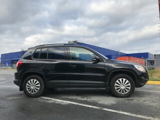 2011 Volkswagen Tiguan I, чёрный, 1380000 рублей, вид 4