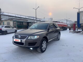2008 Volkswagen Touareg I Рестайлинг, серый, 1850000 рублей, вид 1