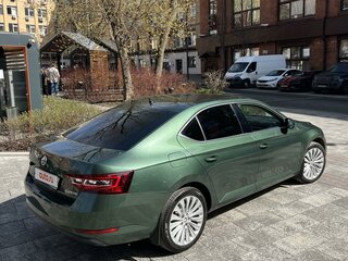 2018 Skoda Superb III, зелёный, 2950000 рублей, вид 4