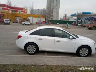 2014 Chevrolet Cruze I Рестайлинг, серебристый, 460000 рублей, вид 3