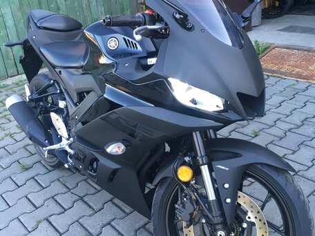 2020 Yamaha YZF-R3, чёрный, 420000 рублей, вид 1