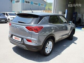 2021 SsangYong Korando IV, серебристый, 1650000 рублей, вид 4