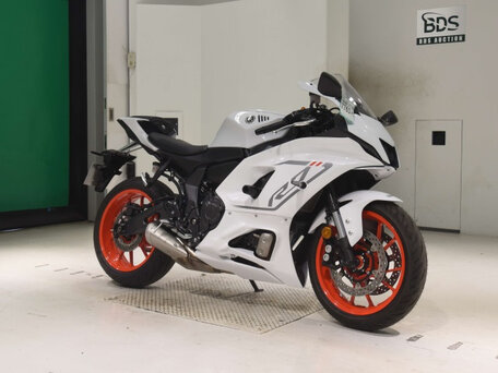 2024 Yamaha YZF-R7, серебристый, 1150000 рублей, вид 3