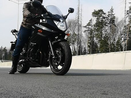 2009 Yamaha XJ6 (FZ6R), чёрный, 650000 рублей, вид 1