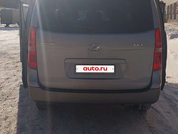 2011 Hyundai H-1 II, серебристый, 1900000 рублей - вид 5
