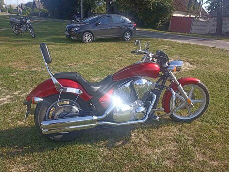 2010 Honda VT 1300CS Sabre, красный, 620000 рублей, вид 4