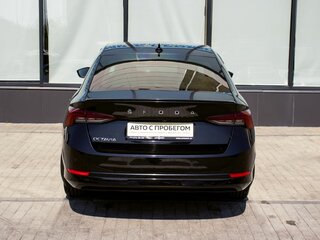 2020 Skoda Octavia IV (A8), чёрный, 1995000 рублей, вид 4