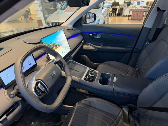 2026 Geely EX5 Гибрид EM-R, серый - вид 15