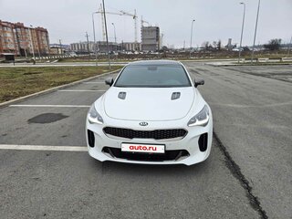 2021 Kia Stinger I, белый, 2830000 рублей, вид 3