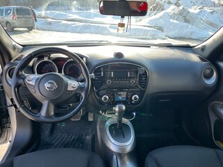 2014 Nissan Juke I Рестайлинг, серебристый, 1400000 рублей, вид 3